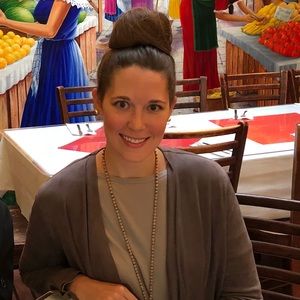 Meet your Posher, Emilee